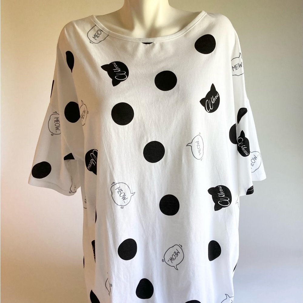 New DDAKPULL White Black Cotton Short Sleeve Top size L